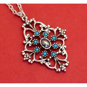 24 inch, Vintage Floral Fantasy Pendant Silver Tone Necklace by Avon - F35